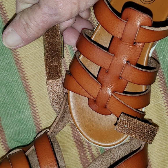WONDER NATION Faux Leather Brown Ankle Sandals. Sz 7. EUC - Picture 5 of 12